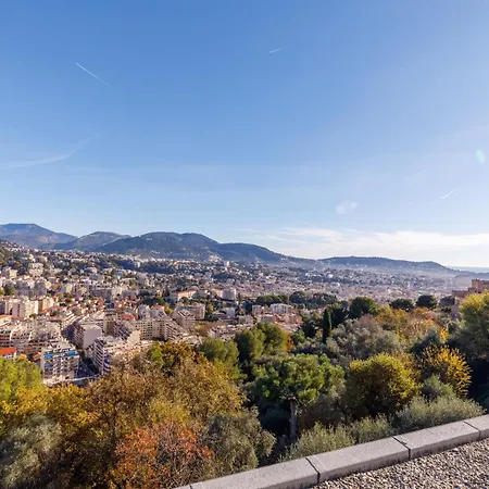 Apartment Hill A Terrasse 130m2, Vue Panoramique, Piscine, Parking Prive, Climatisation, Wifi