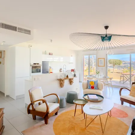 Hill A Terrasse 130m2, Vue Panoramique, Piscine, Parking Prive, Climatisation, Wifi Lejlighed *