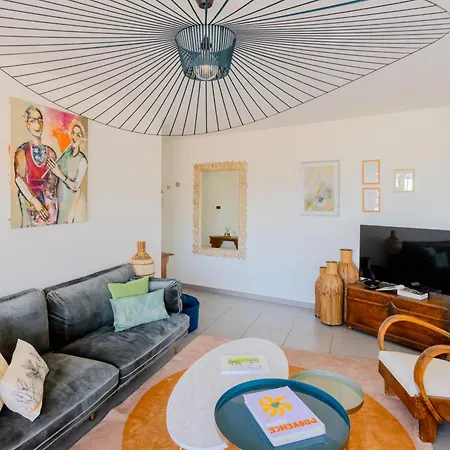 Hill A Terrasse 130m2, Vue Panoramique, Piscine, Parking Prive, Climatisation, Wifi Nice