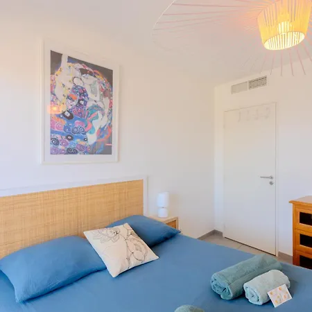 Hill A Terrasse 130m2, Vue Panoramique, Piscine, Parking Prive, Climatisation, Wifi Nizza